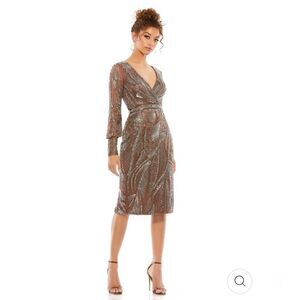NEW Mac Duggal 5295 beaded long sleeve wrap over midi dress size 8